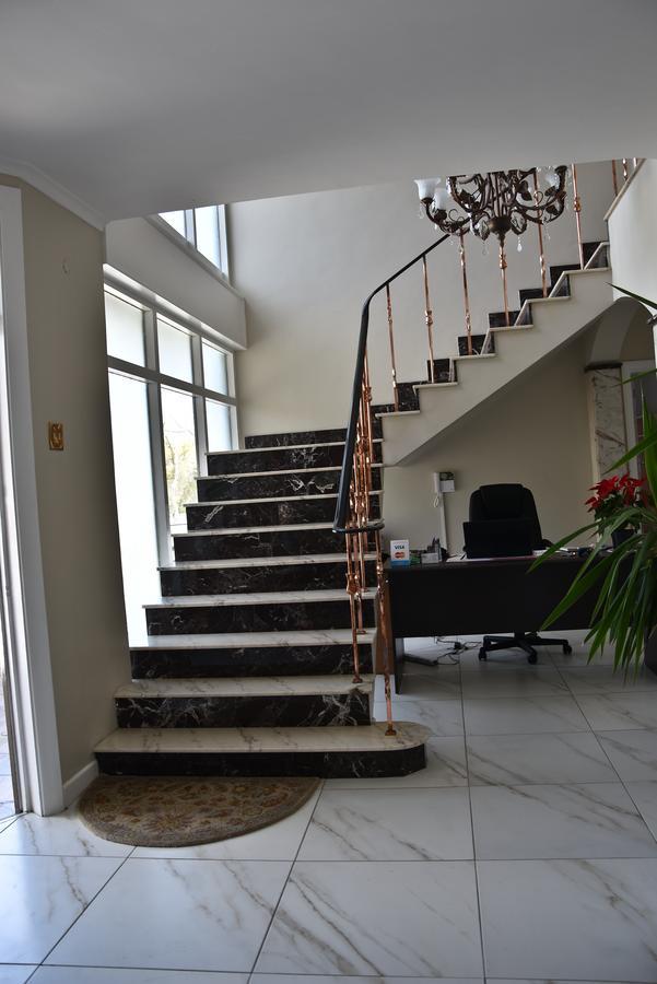34Onlincoln Guesthouse Bellville Ngoại thất bức ảnh